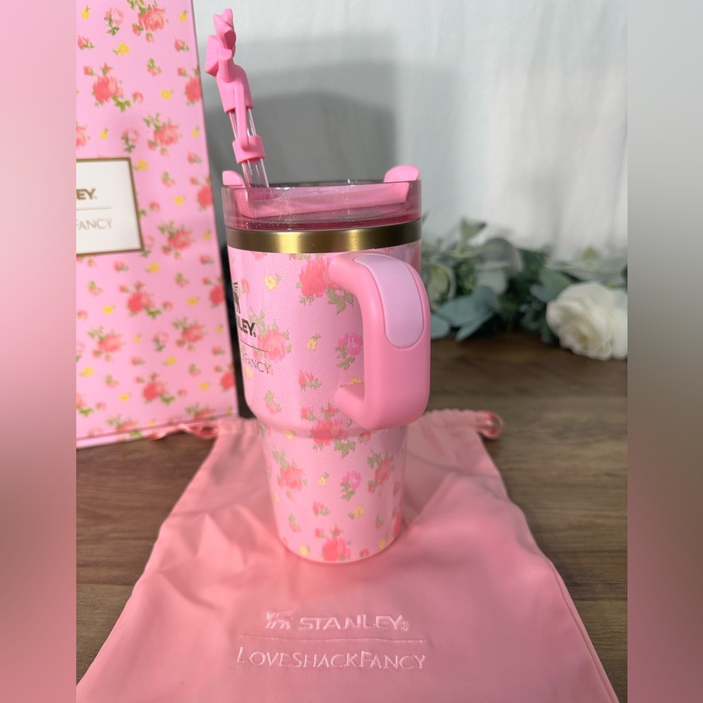 Stanley x LoveShackFancy 20oz Ibizia Sunset Tumbler - Picture 3 of 11